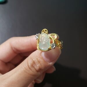 Elegant Gold and Silver Women's Ring